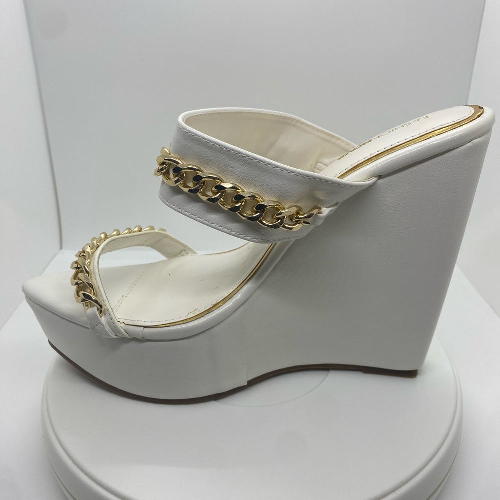 Fashion Nova White Platform Wedges with Gold Chain